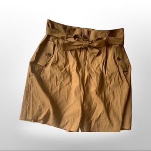 NWOT Calvin Klein Belted Paper bag Shorts